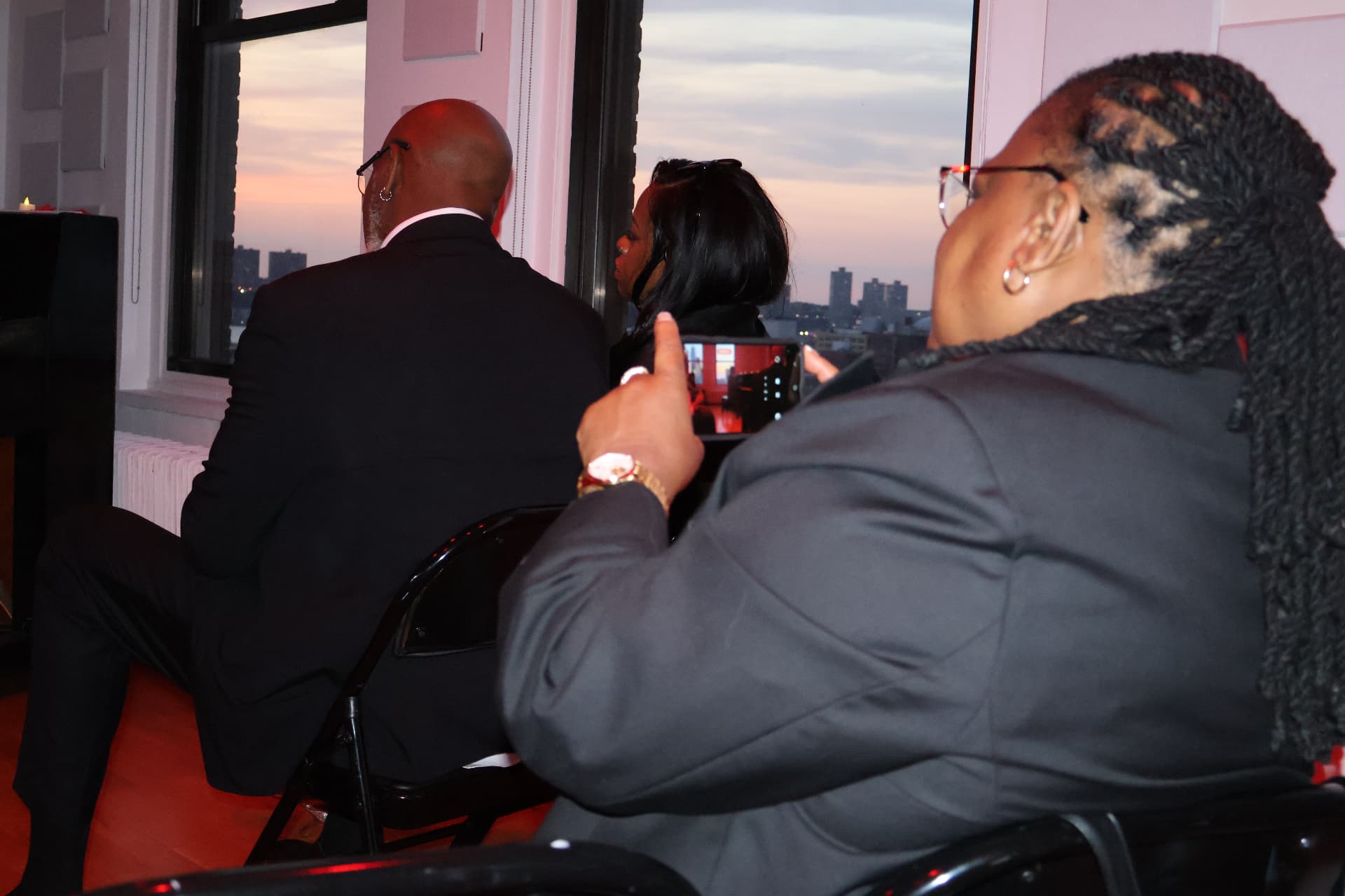 New York — Guests watching the sunset, DeSean Kirkland live in concert