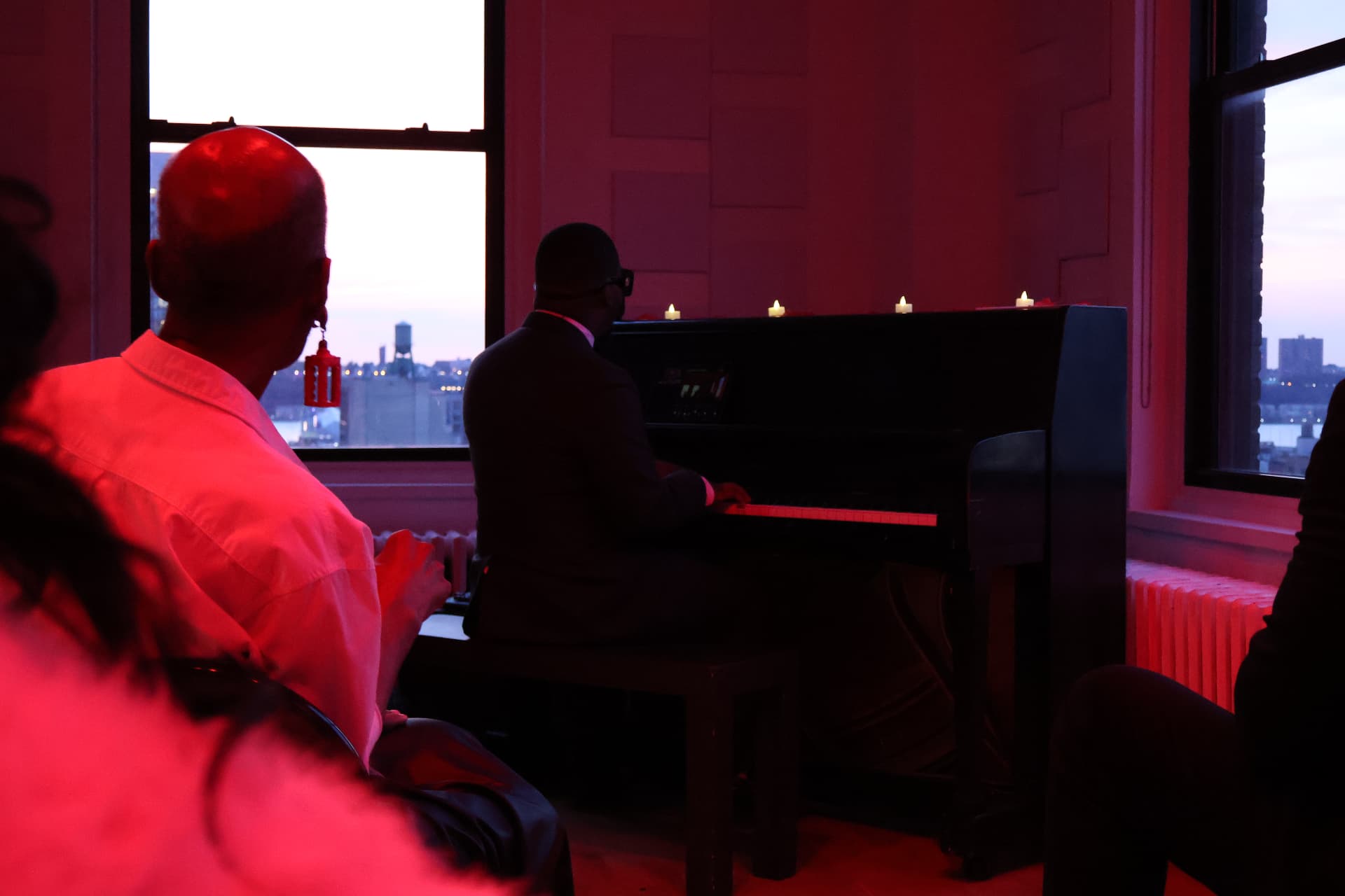 New York — Red room, live piano, DeSean Kirkland live in concert