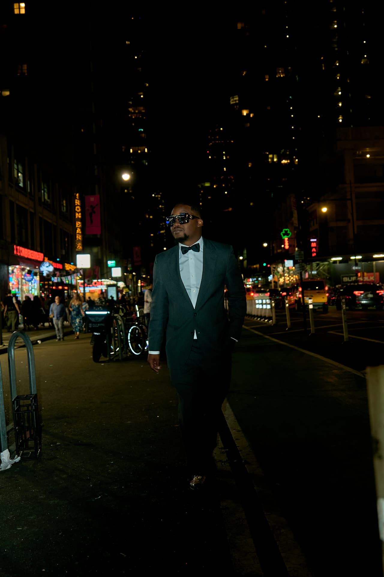 New York — Theatre District, DeSean Kirkland live in concert